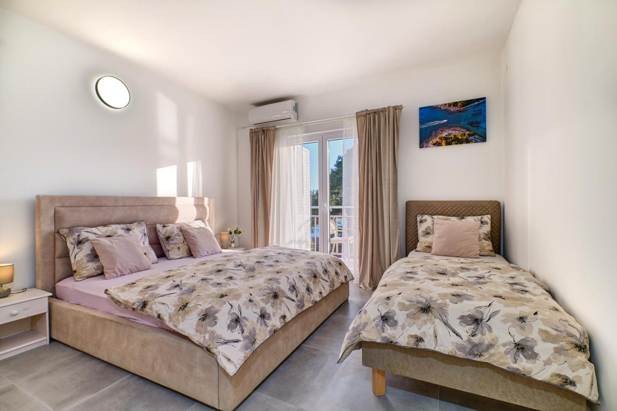 Calma Sea View Rooms มาลีโลชินจ์ ภายนอก รูปภาพ