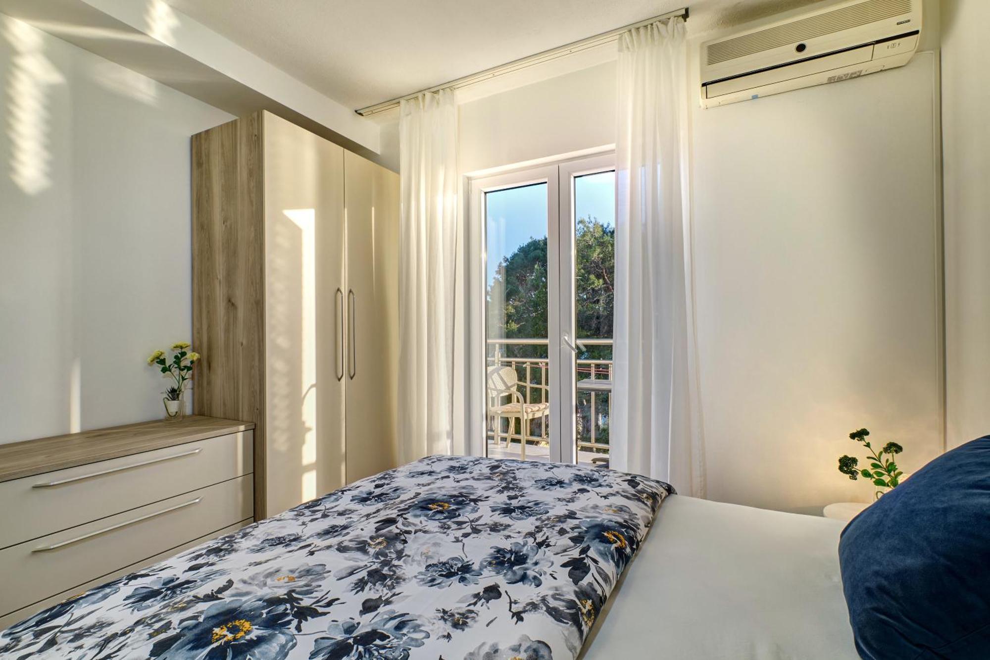 Calma Sea View Rooms มาลีโลชินจ์ ภายนอก รูปภาพ